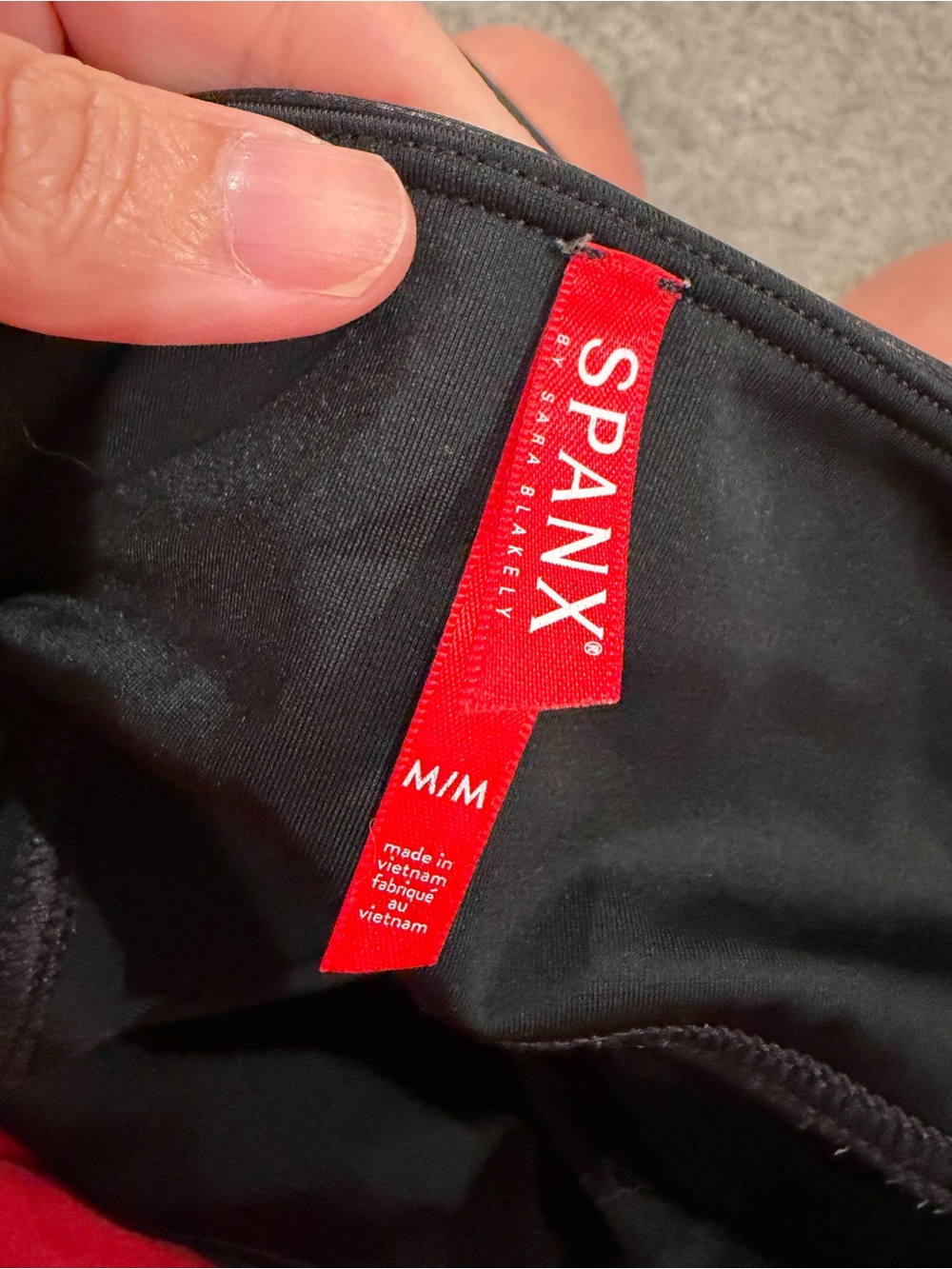 Spanx faux leather High-Rise Black Shiny Leggings - Women - Picture 5 of 5